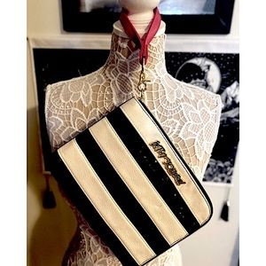 NWOT Betsey Johnson Wristlet Clutch